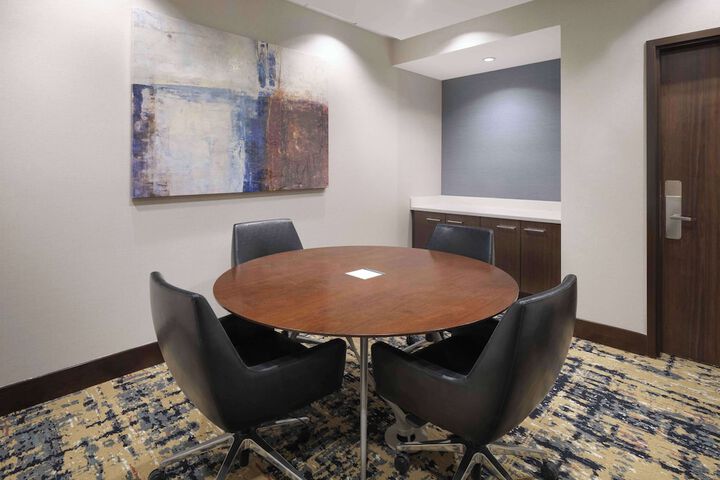 Homewood Suites by Hilton Denver Downtown-Convention Center