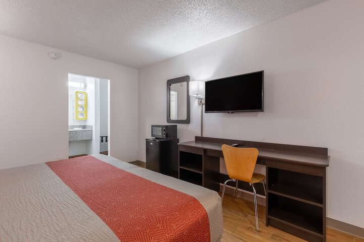 Motel 6 Bryan TX - University Area