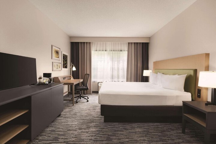 Country Inn & Suites by Radisson Detroit Lakes