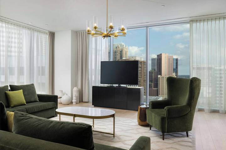 The Laura Hotel Houston Downtown, Autograph Collection