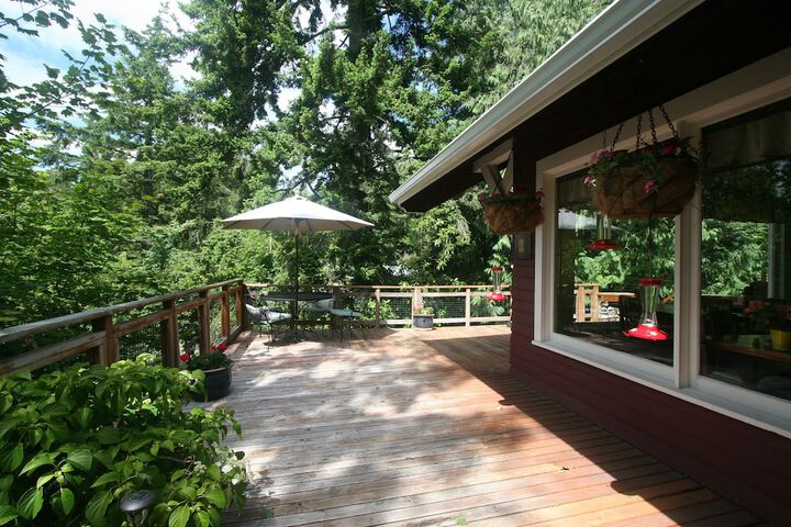 Sundeck 28 of 30