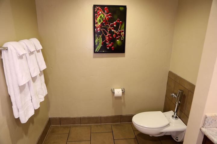 Room 10 of 20