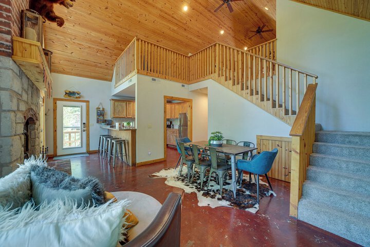 Boat Dock & Fire Pit: Lakefront Paradise in Eucha!