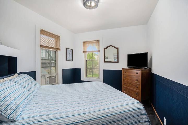 Room 30 of 128