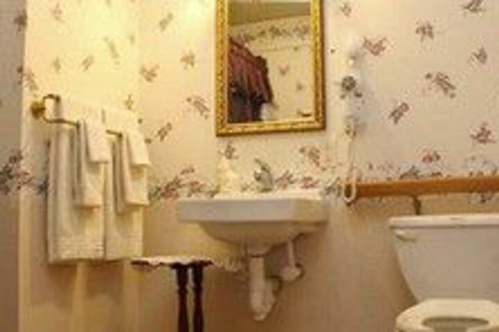 The Hurst House Bed and Breakfast
