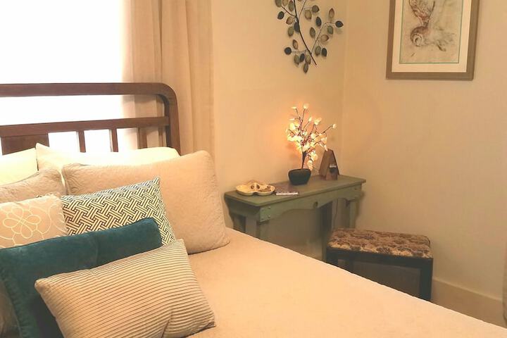 The Carriage House B & B