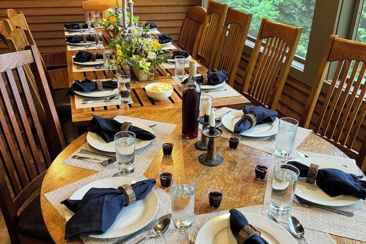 Dining 44 of 60