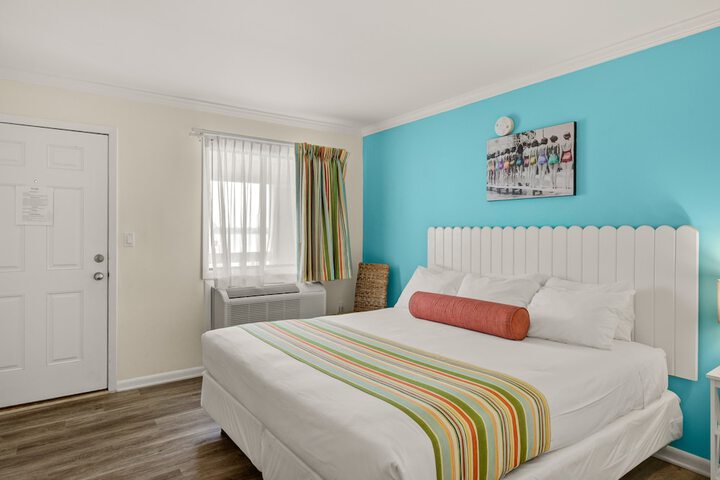 Room 37 of 65