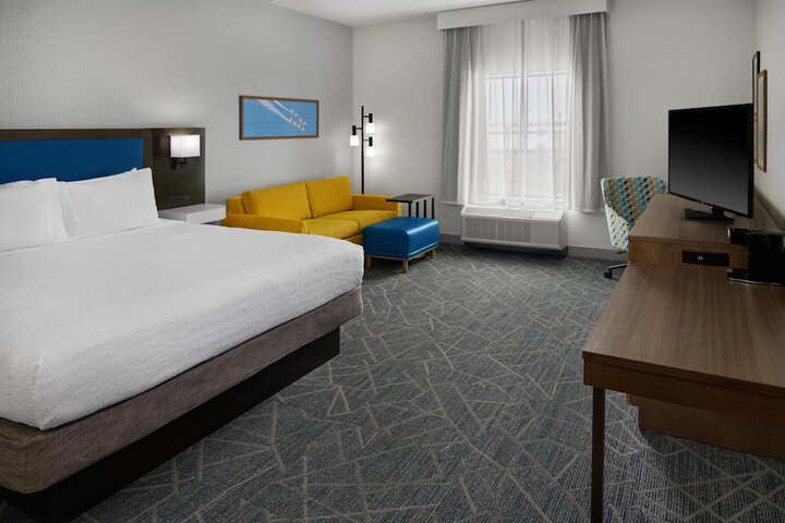 Hampton Inn & Suites Syracuse North Airport Area