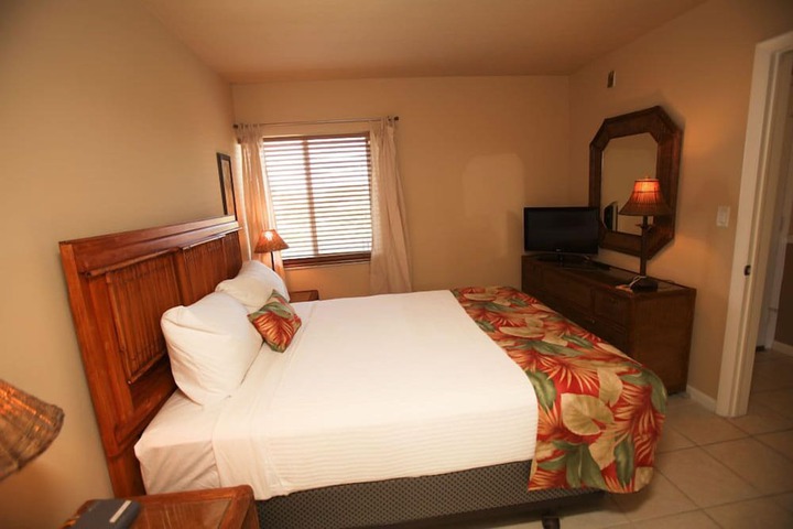 Marco Beach Vacation Suites
