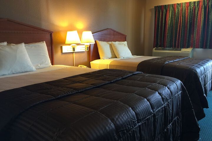 Room 3 of 9