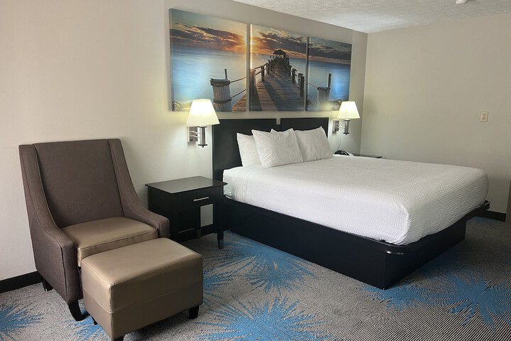 Room 40 of 61