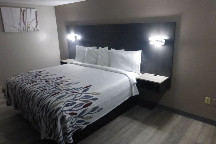 Room 16 of 21