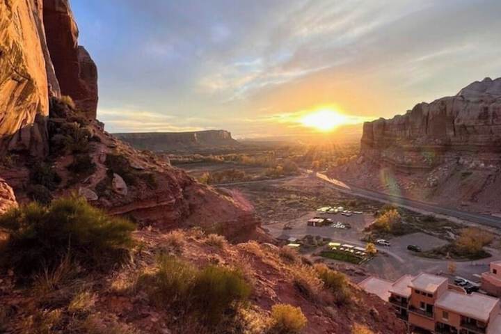 Bluff Dwellings Resort