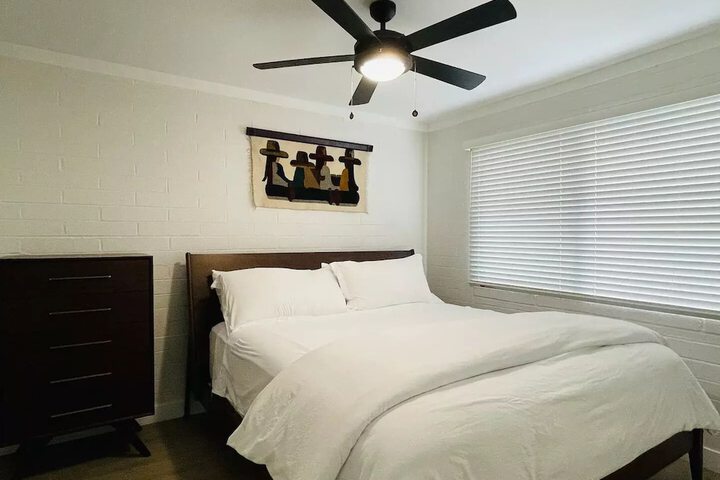 Room 14 of 22