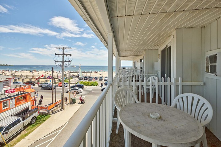 Terrace/Patio 32 of 34