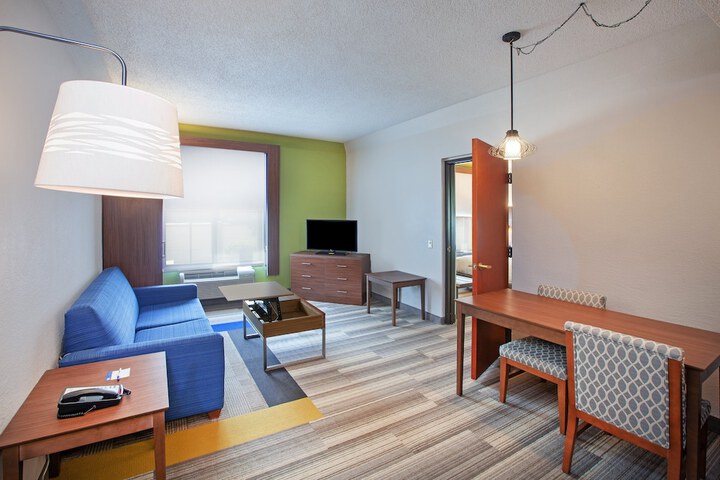 Room 20 of 39