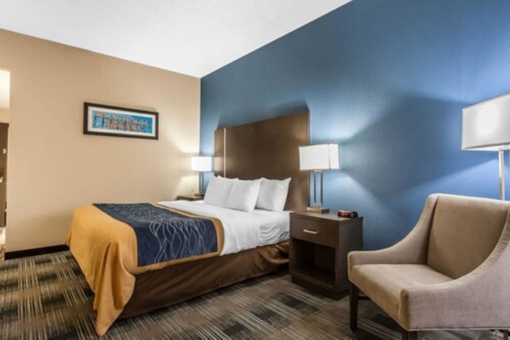 Room 12 of 26