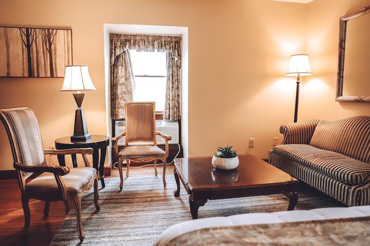 Room 25 of 89
