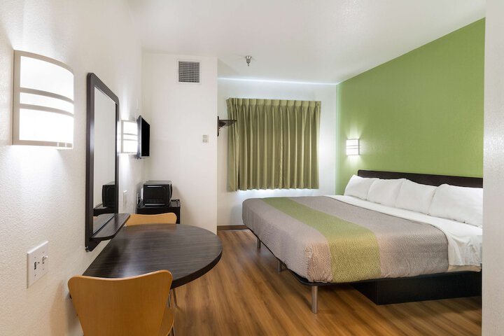 Room 25 of 26