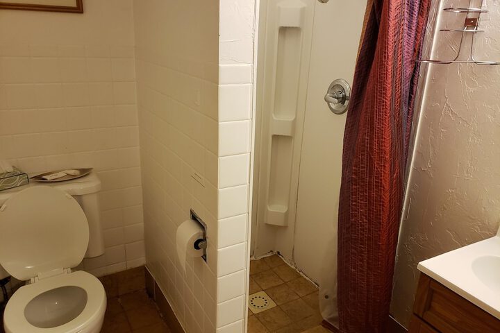 Room 32 of 102
