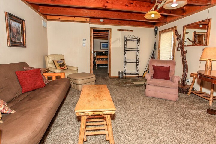 Room 12 of 35