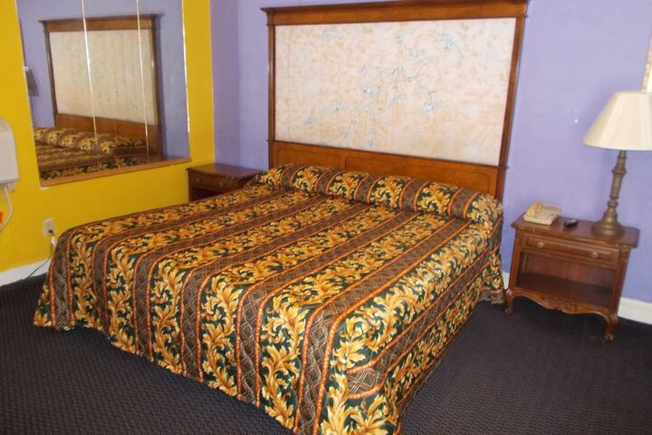 Room 15 of 50