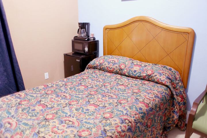 Room 22 of 53