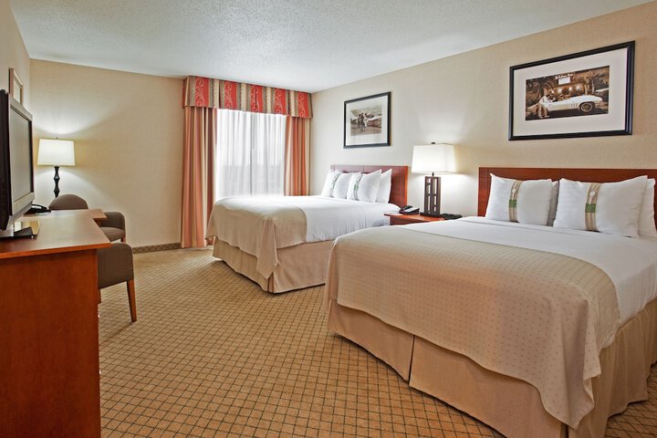 Room 12 of 28