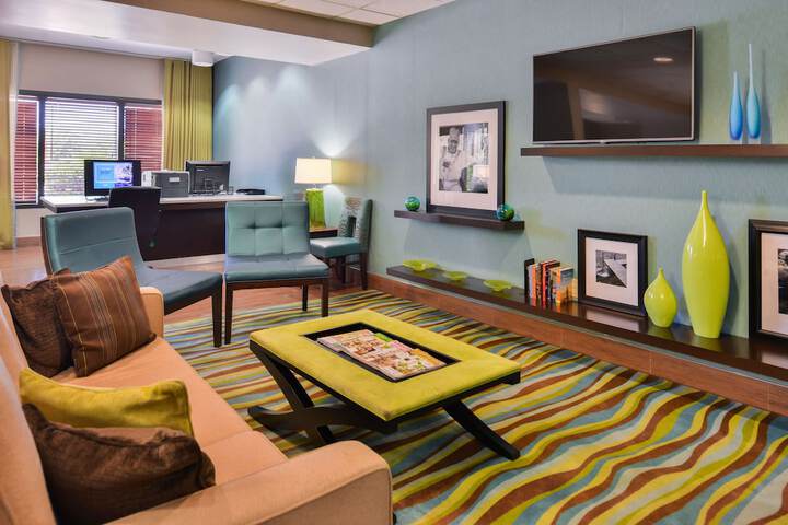 Hotel Interior 8 of 31