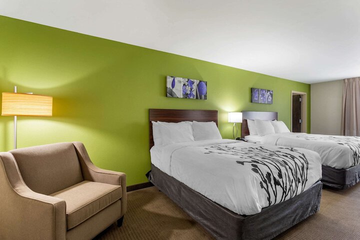 Room 27 of 35
