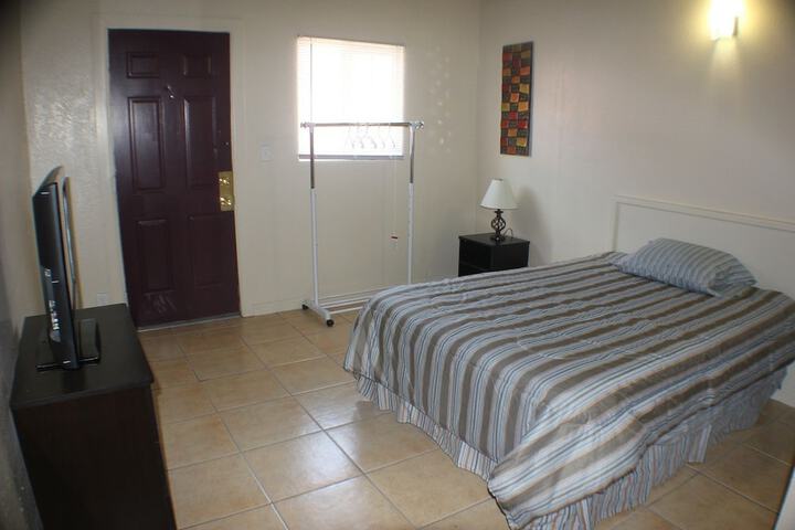 Room 6 of 7