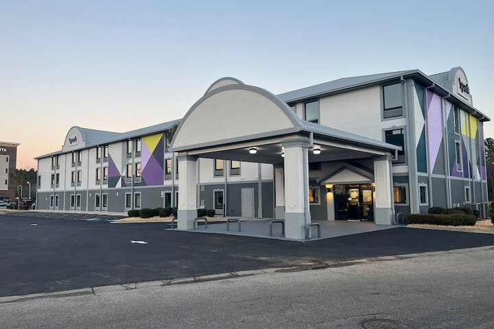 Spark by Hilton Tifton