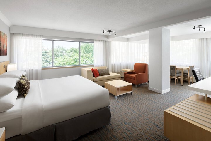 Room 55 of 102