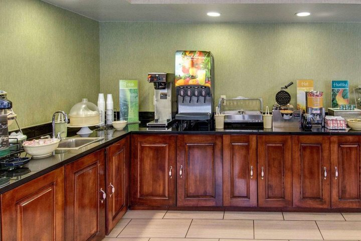 Breakfast/Coffee Service 17 of 17