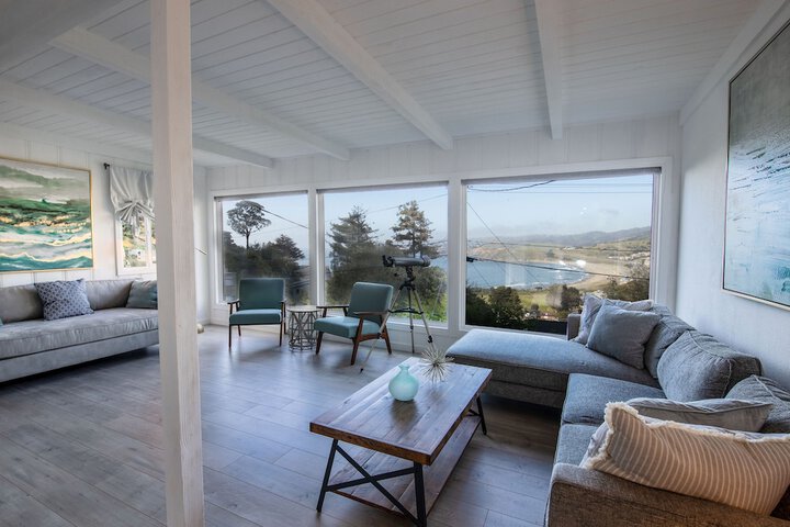 Marbella Lane Pedro Point Beach House with Hot Tub
