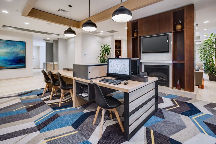 Business Center 43 of 43