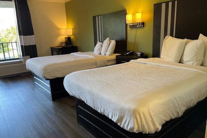 Room 47 of 54