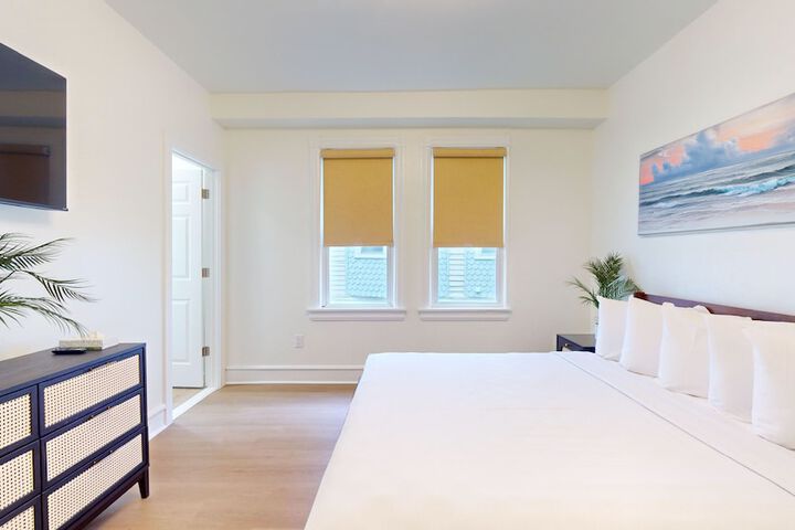 Room 33 of 45