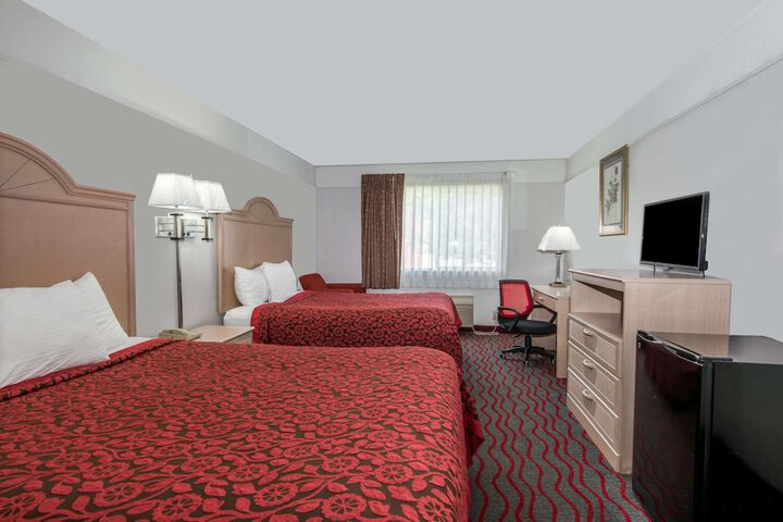 Room 13 of 34