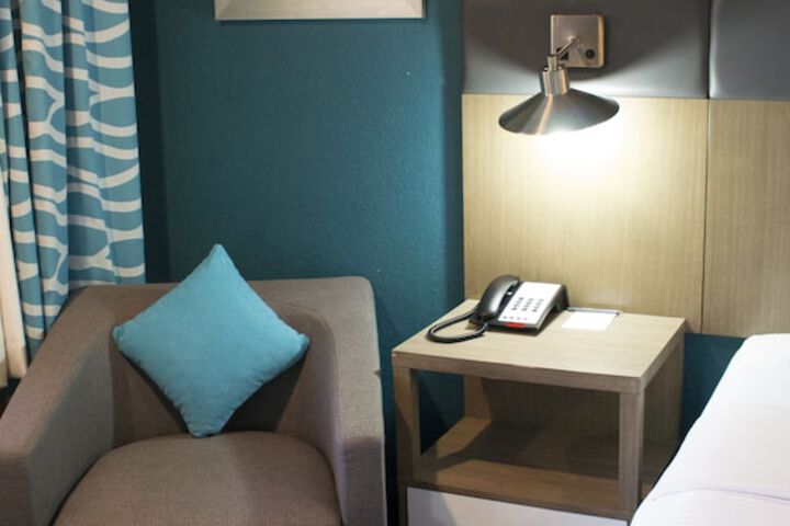 Room 18 of 27