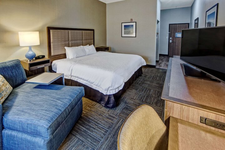 Room 32 of 52