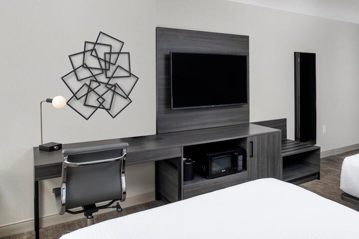 Holiday Inn Express South Burlington Downtown by IHG