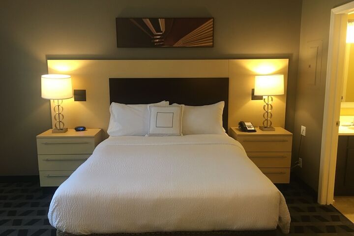 Room 18 of 24