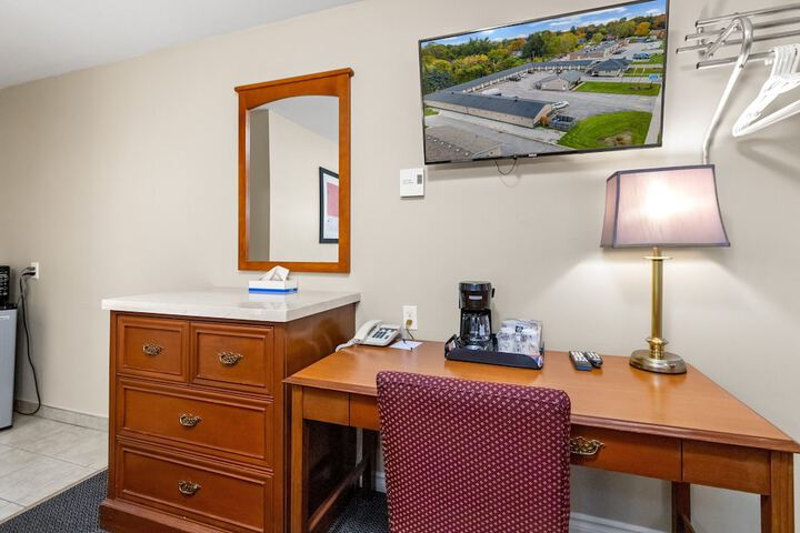 Room 20 of 38