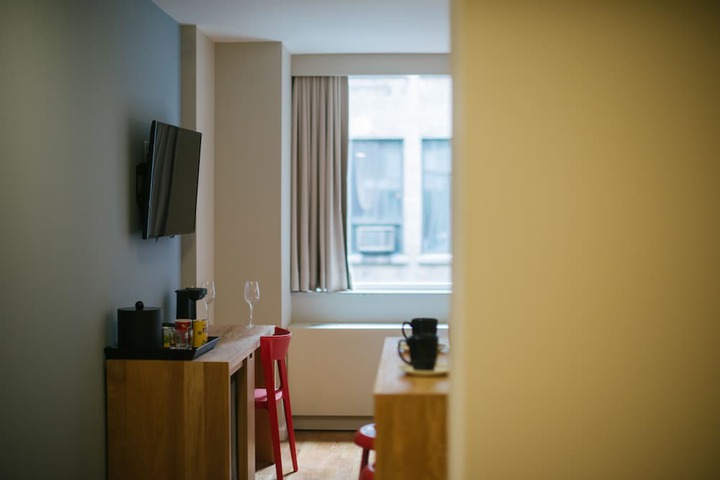 Room 22 of 69