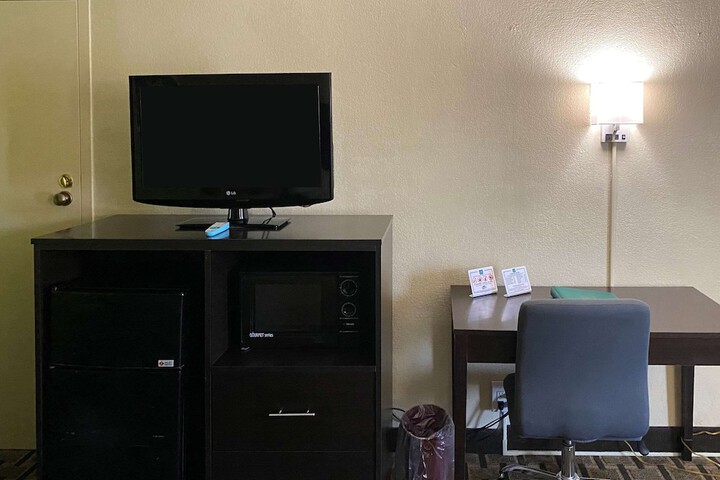 Room 20 of 36