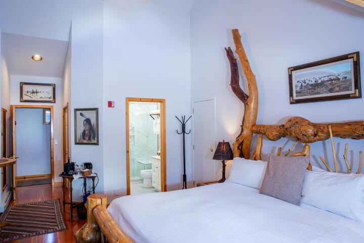 Beaujolais Boutique B & B at Theas House- Adults Only