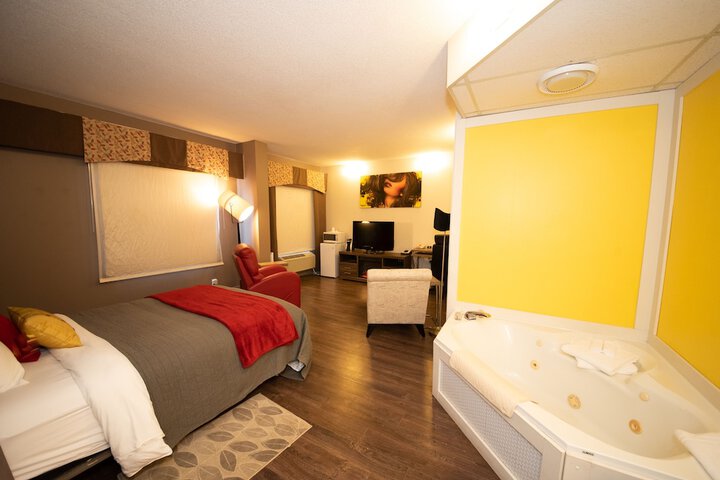 Room 27 of 107