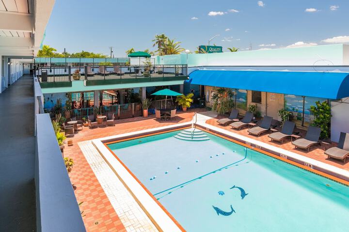 Hotel 6 of 48